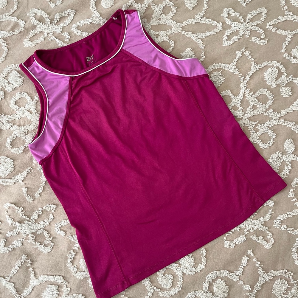 Tail Tennis Top